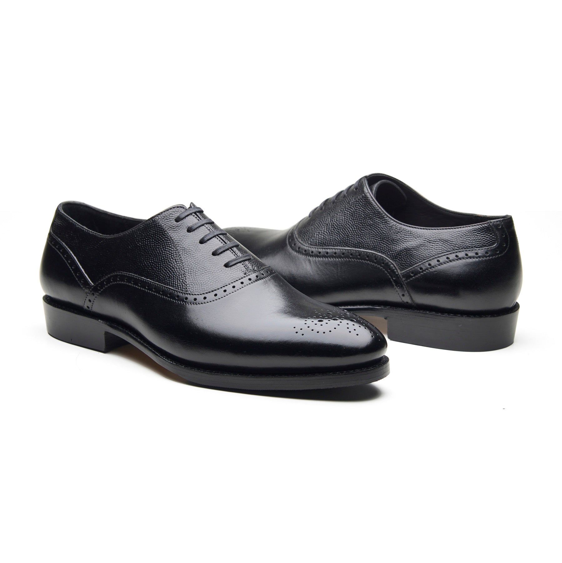 Wenzel, Medallion Oxford - Black | Hand Welted | Contemporary Classics