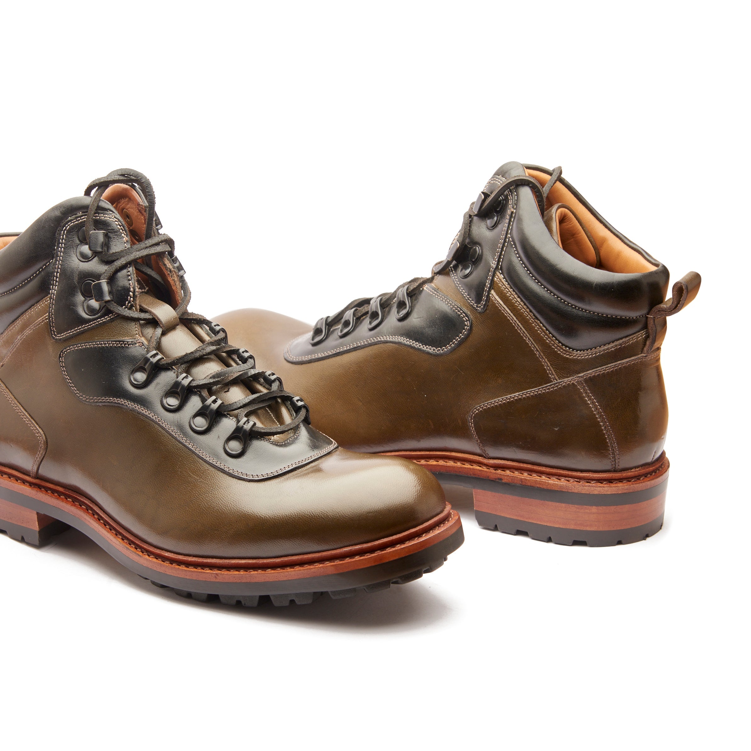 Bulwark, Trek Boot - Green Horserump | Hand Welted